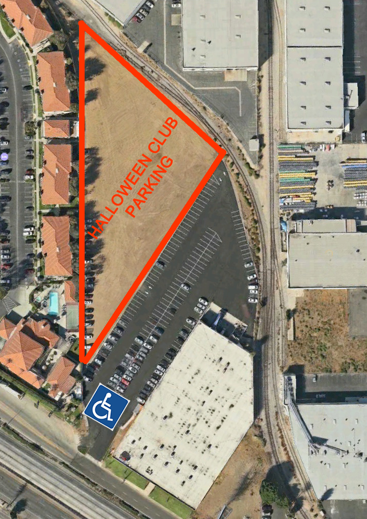 Spook Show parking at Halloween Club